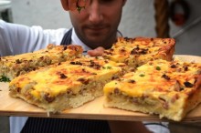 Zwiebelkuchen und Federweißer